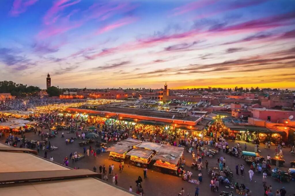 Jemaa el Fna: Marrakech's Vibrant Heartbeat Day and Night