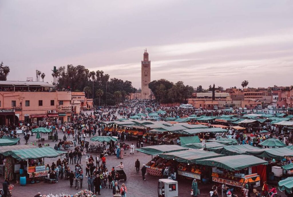 Jemaa el Fna: Marrakech's Vibrant Heartbeat Day and Night