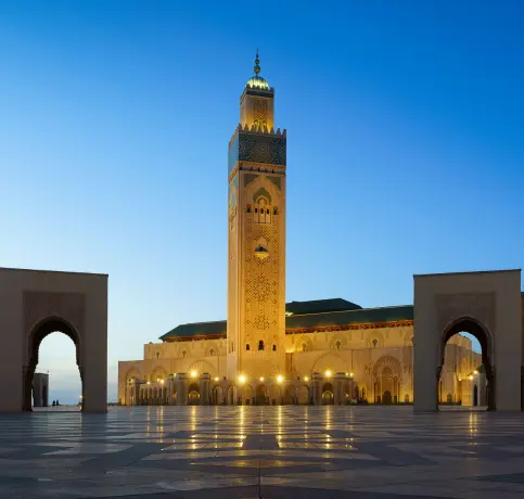 Luxury private transfer in Casablanca with professional chauffeurs and premium vehicles for airport transfers and city travel.
